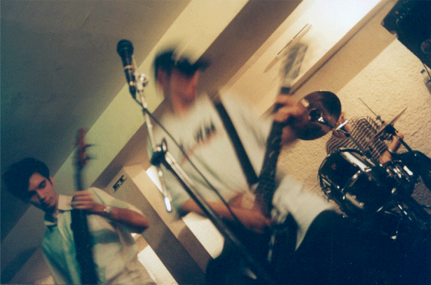 photosuckside.gif (167439 octets)
